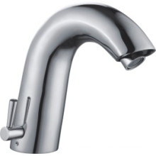 Faucet de água de sensor automático de latão de alta qualidade (JN22002)